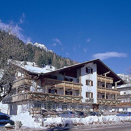 Hotel Garni Soreie Pozza di Fassa Exterior photo