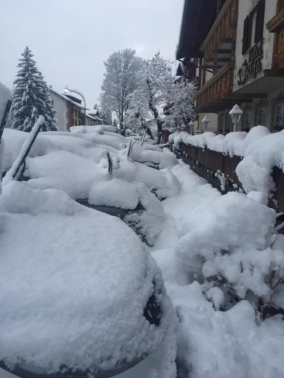 Hotel Garni Soreie Pozza di Fassa Exterior photo